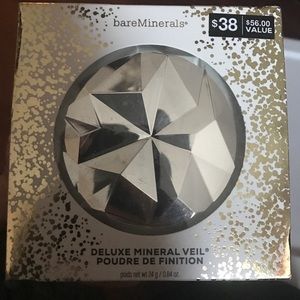 Deluxe size bare minerals finishing powder